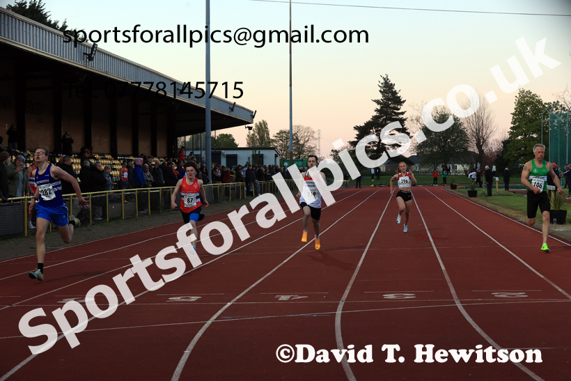 The 150 metres, 2026 NEGP 1, Monkton Stadium. Photo: David T. Hewitson/Sports for All Pics